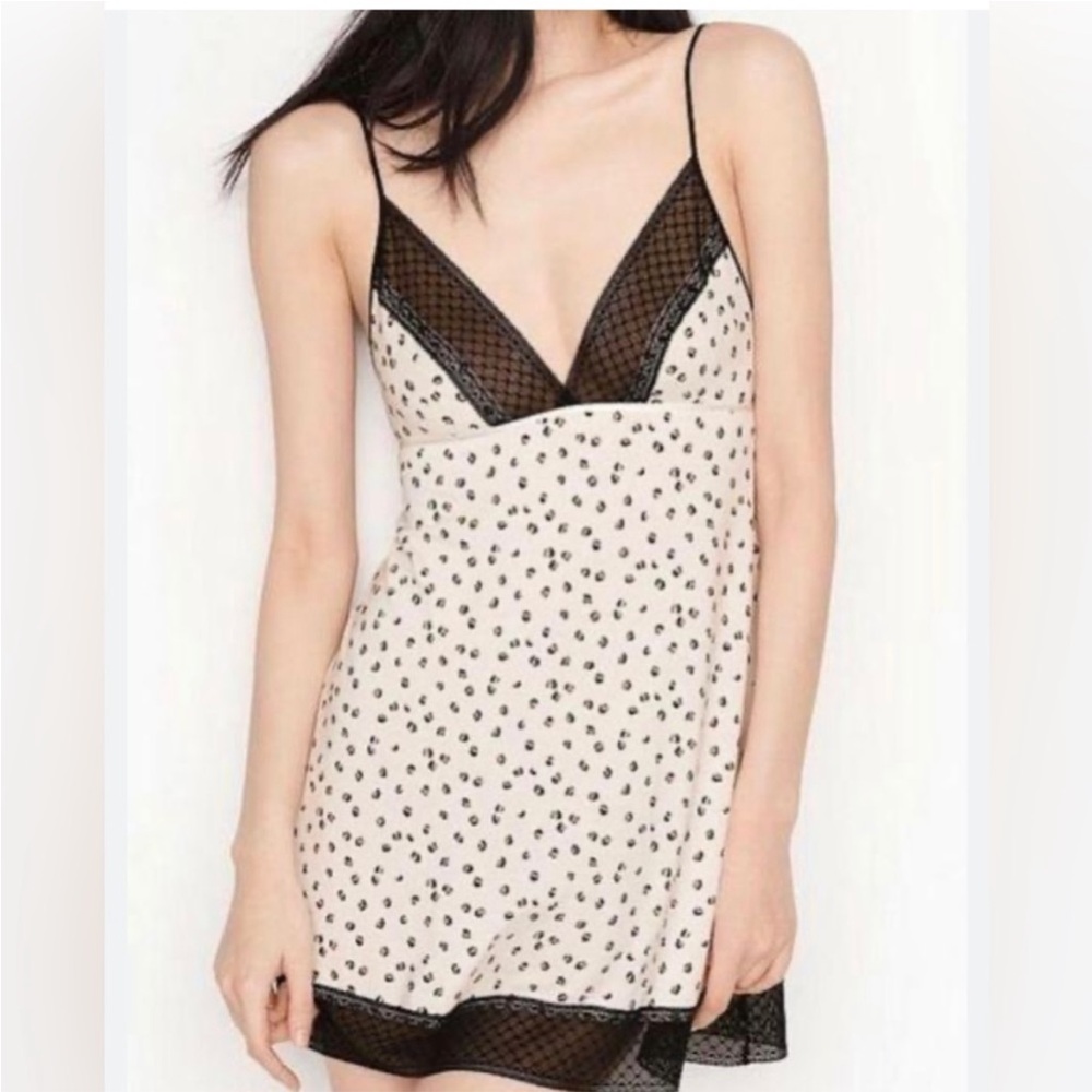 Victoria’s Secret Nightie Soft Cream Leopard Slip Black Lace Trim Medium